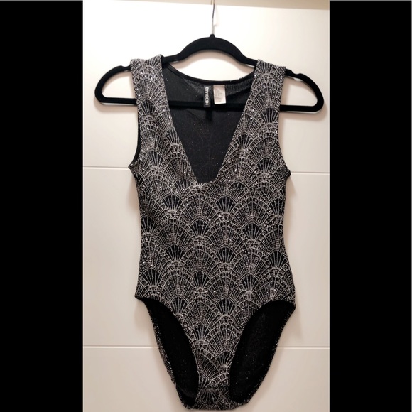 SEXY SPARKLY PLUNGE BODYSUIT👀 - Picture 1 of 3